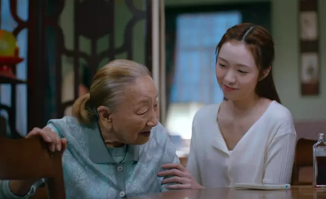 呢幕尋晚都引發熱討，睇吓李海銅嘅眼神幾有愛！