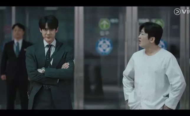 許城泰特別客串首集冤死鬼魂李康楓。Viu提供圖片