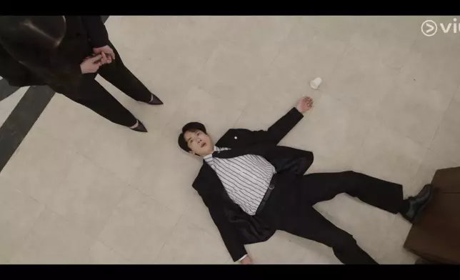 柳演錫為了演好被附身的狀態做了大量功課。Viu提供圖片