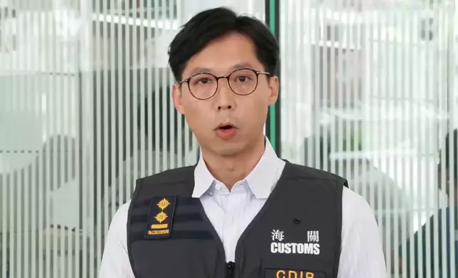 海關毒品調查科毒品調查第二組高級調查主任趙啟榮。香港海關FB