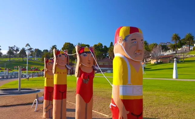 三人前往澳洲第二大城市吉朗（Geelong），參觀著名的彩繪木偶步道。