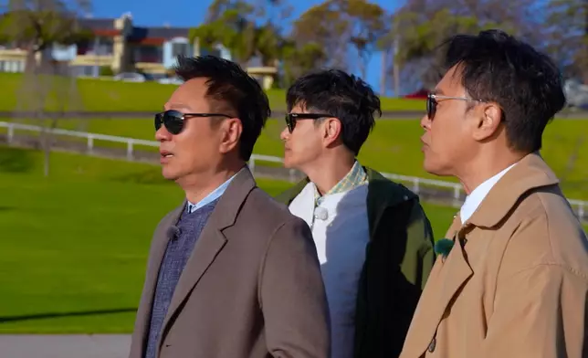 三人前往澳洲第二大城市吉朗（Geelong），參觀著名的彩繪木偶步道。