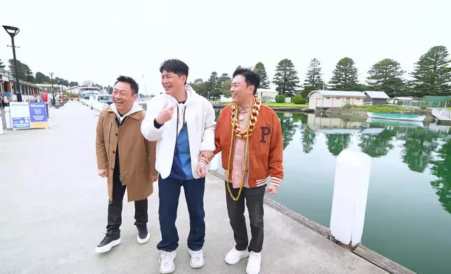 原來蕭正楠私下亦偷偷買了一條長金鏈打算送給阿廉。