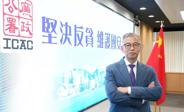 廉政專員胡英明說，廉署作為反貪最前線，亦是國安的關鍵角色（巴士的報記者攝）