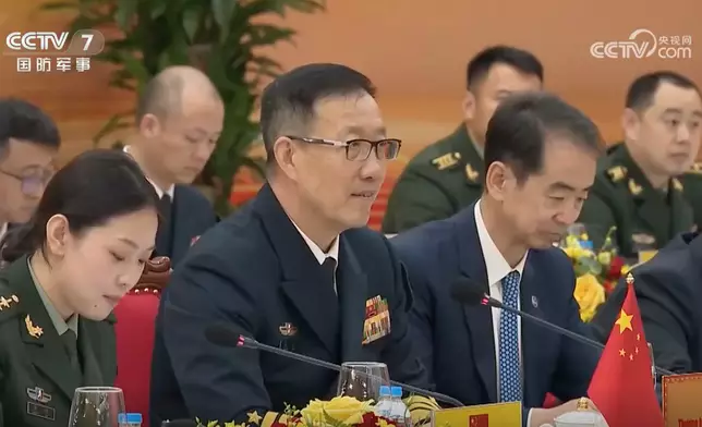 董軍在會談中發言。央視截圖