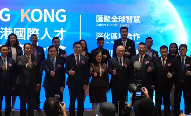 巴士的報記者攝