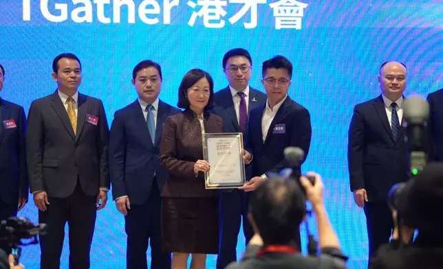 巴士的報記者攝