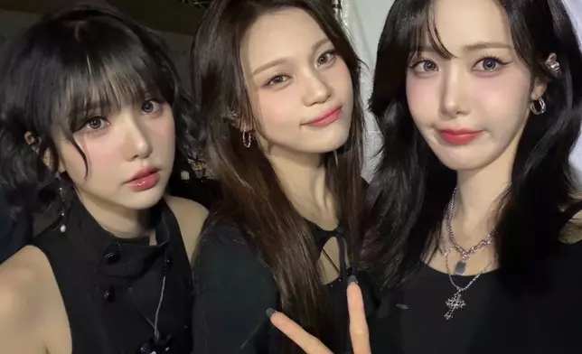 VIVIZ早前出席高雄櫻花季演出。VIVIZ官方X圖片