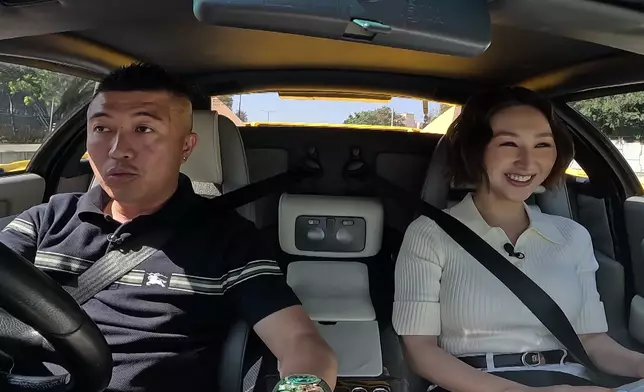 高Ling更會親身體驗乘坐頂級林寶堅尼超跑的快感！