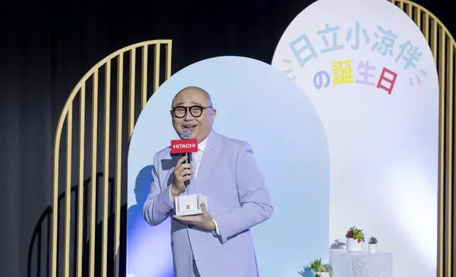 引來全場爆笑。