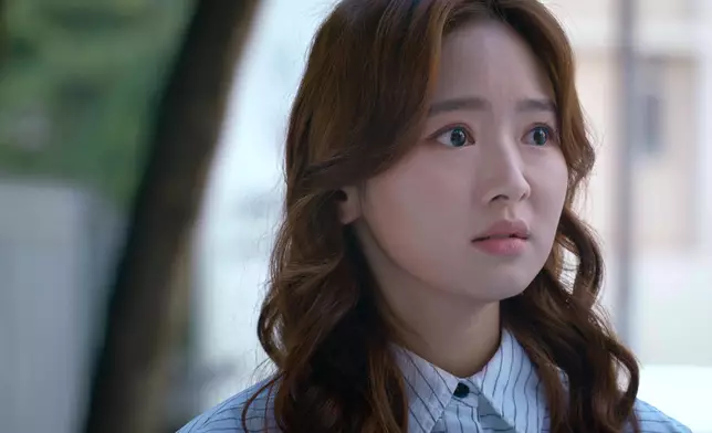 最終脆弱不堪的索柏選擇向小茹示愛，可惜慘食檸檬。