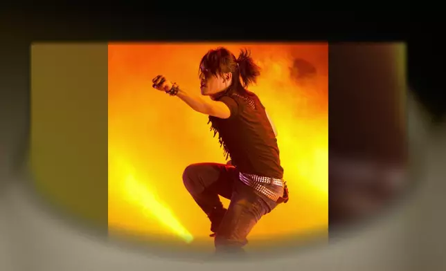 鄭家聲唱歌好聽，亦是舞林高手。