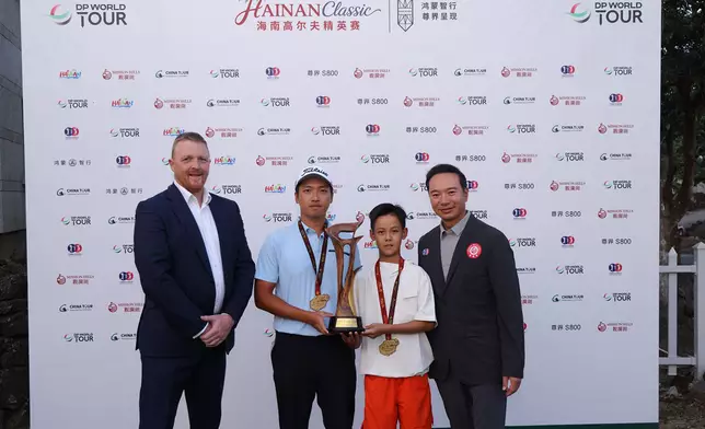 王梓與王乾洲組成的搭檔憑藉出色的默契與穩定的發揮，以低於標準杆32杆、總杆112杆的優異成績一舉奪魁，捧起冠軍獎盃