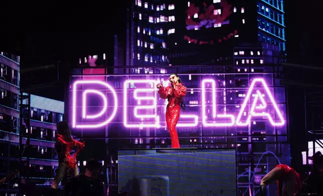 丁噹化身「成都小辣椒」熱辣開唱！