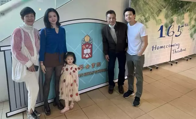 林佑蔚與老爺奶奶感情亦很好。