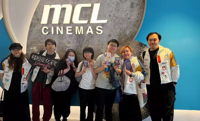 《電競女孩》幕後主創團隊謝票