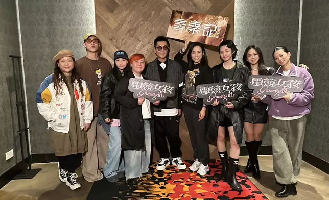 謝票與《尋秦記》團隊合照。