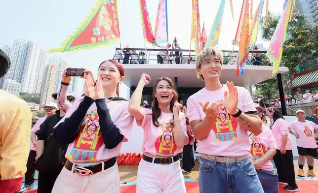 潘靜文、江嘉敏、張馳豪