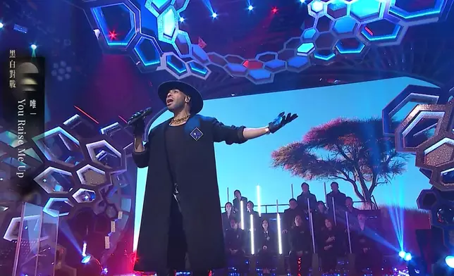 唯一唱到眼濕濕，感動全場。