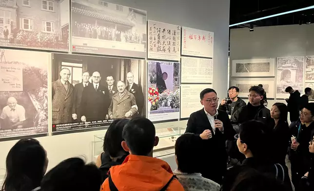 巴士的報記者攝