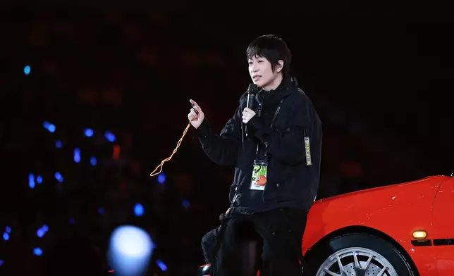 原定40分鐘的彩排，最終唱足一個多小時，演繹八首經典歌曲，將彩排現場變身成限定演出。