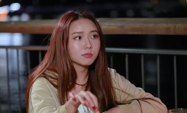 Joey自爆下載了澳洲的交友App。