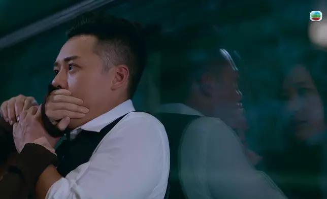 Even畀陳瀅暴力對待，Leo依然笑得好開心。