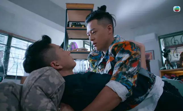 Leo對住馬貫東真係愛意滿瀉架喎。