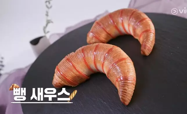 金時燁在第三輪比賽中，將麵包做成蝦子造型，獲得評審一致好評。Viu提供圖片