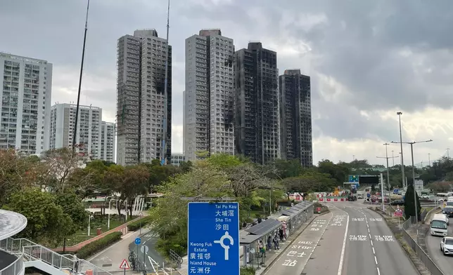 經歷五級大火的宏福苑。資料圖片