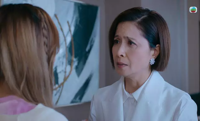 見到阿女冇事，即刻溫柔晒。