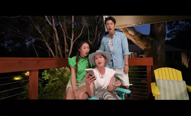 三人唱《幸福之歌》，好有Feel。