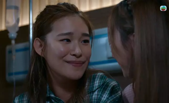 Yumi就算呢幕安慰謝采芝，都做得好自然。