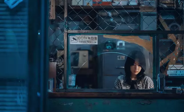 朴寶英飾演的金禧主展開亡命之旅。Disney＋提供圖片