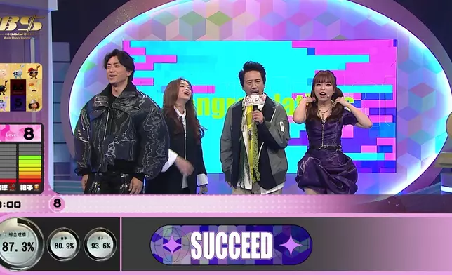 《伸縮自如的愛》唱到任暟晴虛脫，但其實佢唱得相當唔錯。