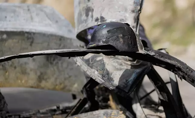 英國廣播公司報道，其中一名死者是黎巴嫩真主黨營運的燈塔電視台的記者，其餘兩名死者是另一間傳媒機構的記者。AP圖片