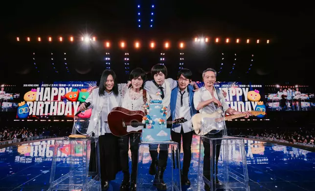 五月天昨晚（29日）於啟德主場館舉行《#5525 +1回到那一天》香港站尾場。