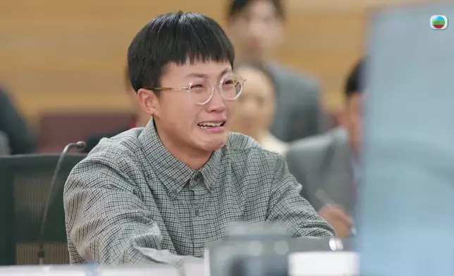 劉倬昕七情上面、聲淚俱下否認推小朋友落街。