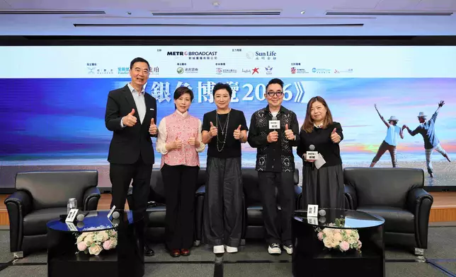 首場講座由新城財經台《銀色旅途》的盧世昌及林淑敏主持，謝寧聯同前香港武術運動員李暉、關則輝及香港永明金融有限公司首席客戶及市場總監劉啟予分享踏入銀髮階段，如何做好心理準備及為銀髮族加油。