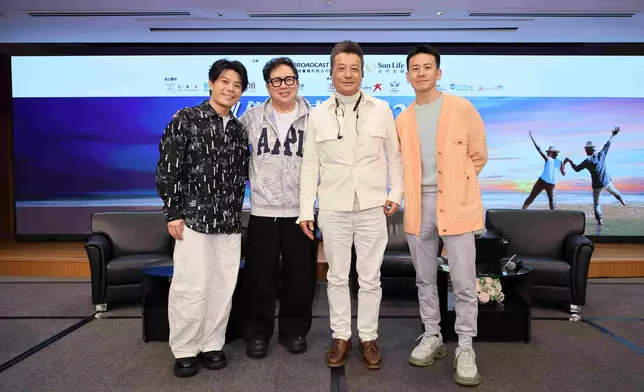 父子真情流露感動全場。