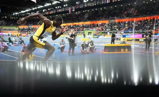 牙買加的里希姆海爾斯在2026年3月20日周五，於波蘭托倫舉行的世界田徑室內錦標賽男子400米準決賽中起步。(美聯社圖片/Petr David Josek) AP圖片