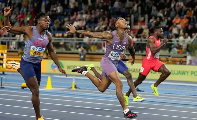 美國選手佐敦安東尼（Jordan Anthony）在波蘭托倫舉行的世界室內田徑錦標賽男子60米決賽中奪冠。攝於2026年3月20日周五。(美聯社圖片/Matthias Schrader) AP圖片