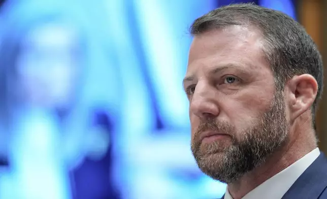 參議員馬克韋恩·馬林（Markwayne Mullin），獲白宮提名為國土安全部長人選，周三（2026年3月18日）在華盛頓國會山莊（Capitol Hill）出席參議院國土安全及政府事務委員會聽證會作證。(美聯社圖片/Mariam Zuhaib) AP圖片