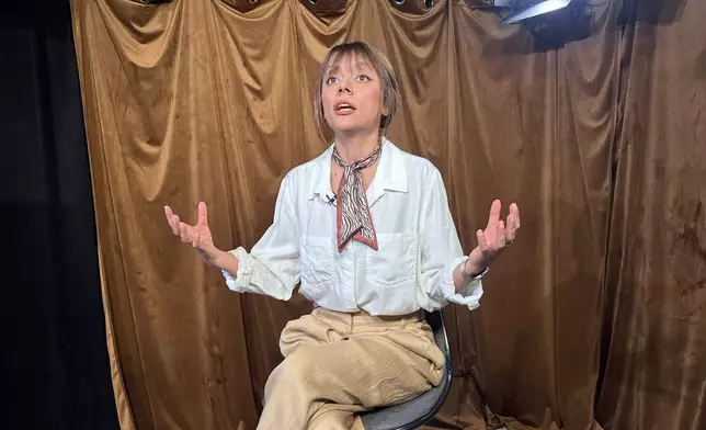 前伊朗 (Iran) 女子足球運動員希瓦阿米尼 (Shiva Amini) 於2026年3月17日周二，在紐約 (New York) 美聯社 (The Associated Press) 辦公室接受採訪時發言。(美聯社圖片/Philip Marcelo) AP圖片