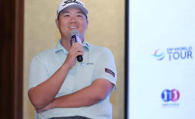 球員鄭蘊和接受媒體採訪