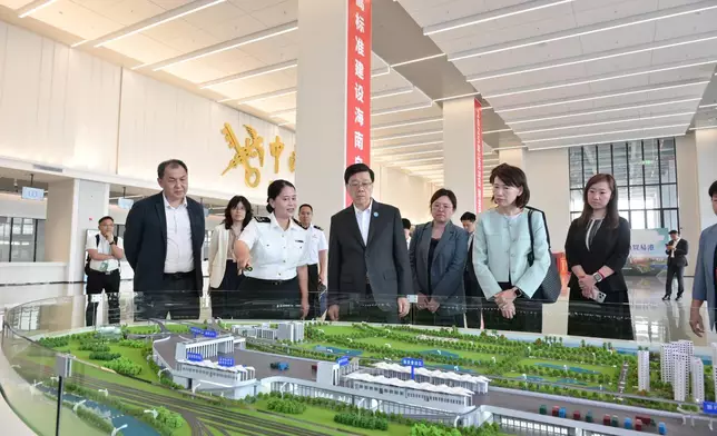 行政長官繼續海南訪問行程。政府新聞處圖片