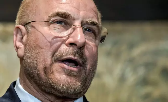 卡利巴夫。AP資料圖片