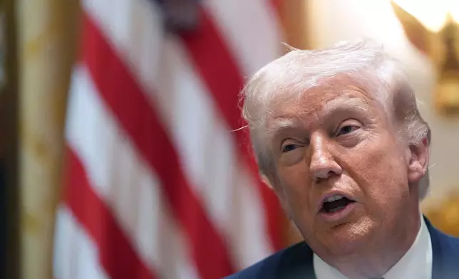 總統特朗普於2026年3月26日周四在華盛頓白宮出席內閣會議時發言。(美聯社圖片/Alex Brandon) AP圖片