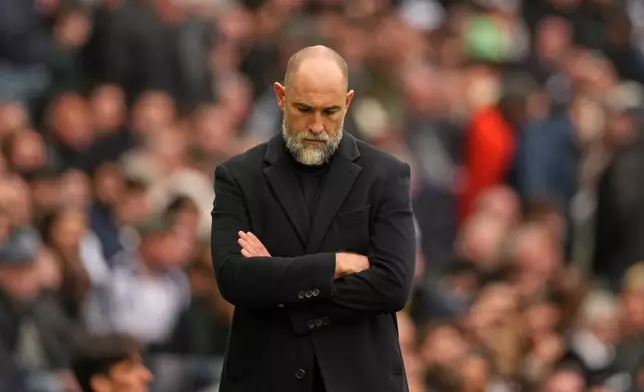 熱刺（Tottenham）領隊伊戈爾圖多（Igor Tudor）於2026年3月22日周日，在倫敦舉行的英超聯賽對陣諾定咸森林（Nottingham Forest）的足球比賽中作出反應。(美聯社圖片/戴夫·肖普蘭) AP圖片