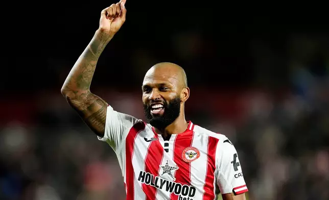 賓福特的伊戈亞泰亞高慶祝入球。AP圖片